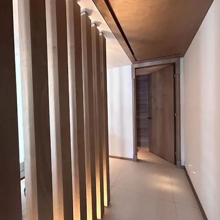 Apartamento 4 - 523 *