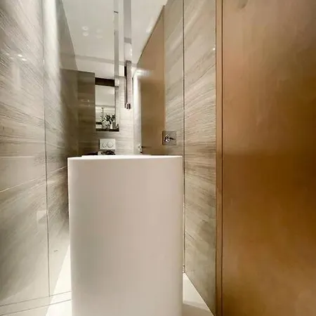4 - 523 Apartamento *